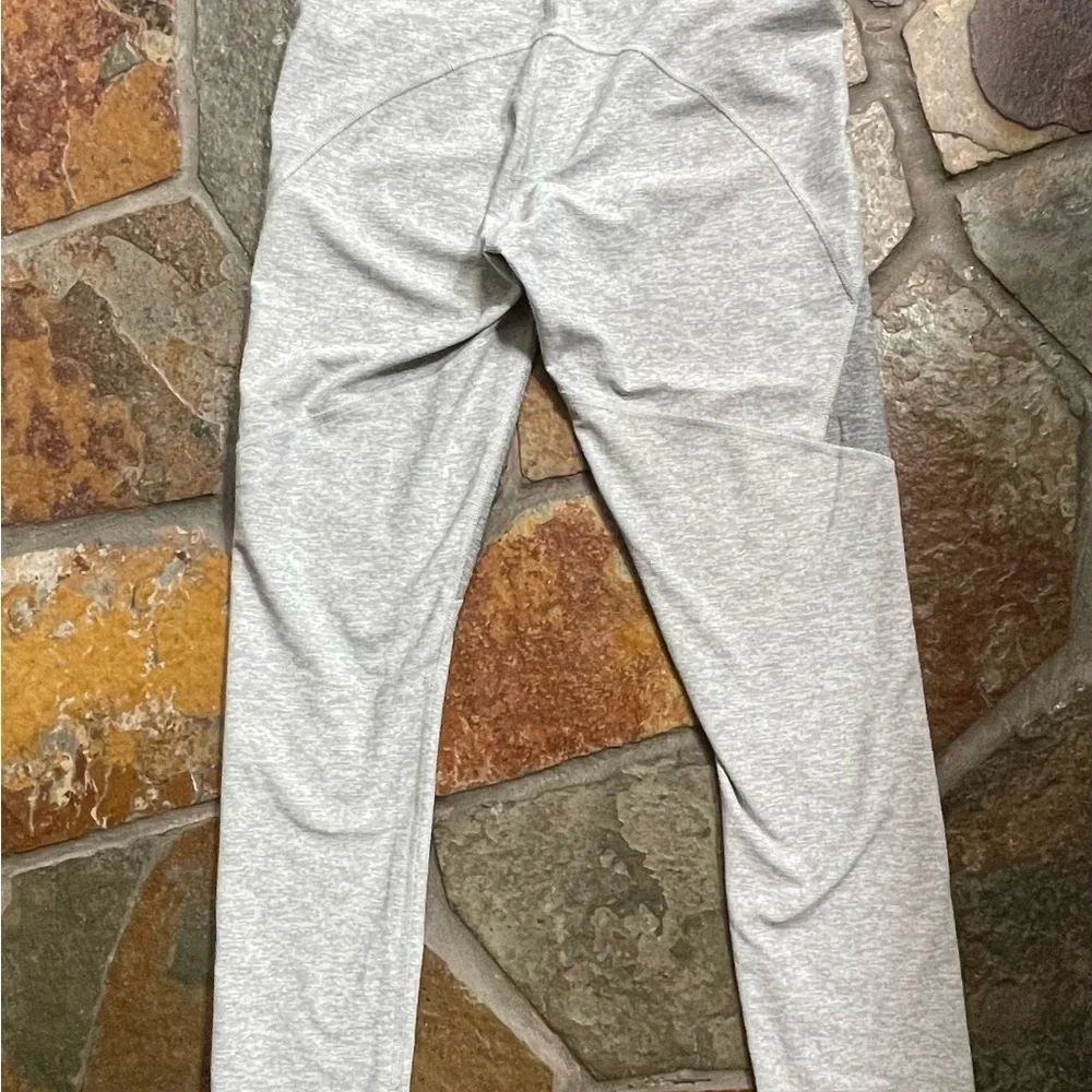 Outdoor Voices leggings 3/4 length Gray Size Small - Picture 4 of 4